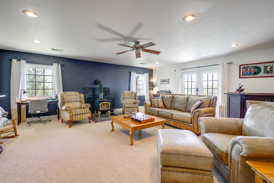 Sevierville Home w/ Mountain & Countryside Views House in Sevierville