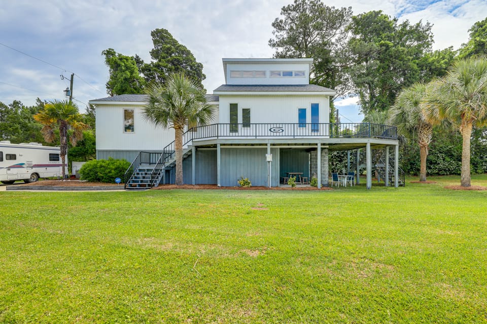 New Bern Home w/ Water View Near Downtown! House in New Bern