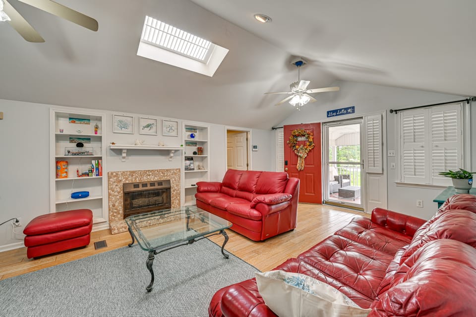 Pamlico River House w/ Private Dock & River View! House in North Carolina
