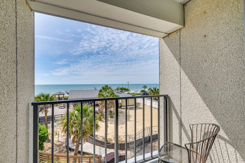 Ocean View Myrtle Beach Resort Condo w/ Pools Apartment in South Carolina