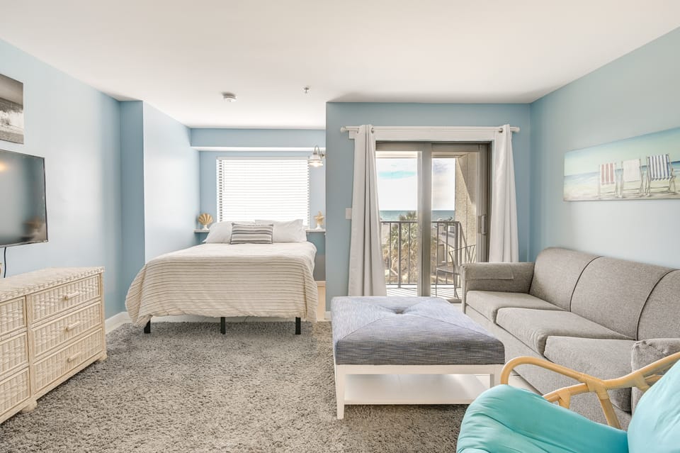 Ocean View Myrtle Beach Resort Condo w/ Pools Apartment in South Carolina