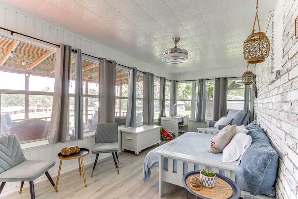 Beaver Lake Retreat w/ Deck: Paddle, Bike, Relax! House in Arkansas