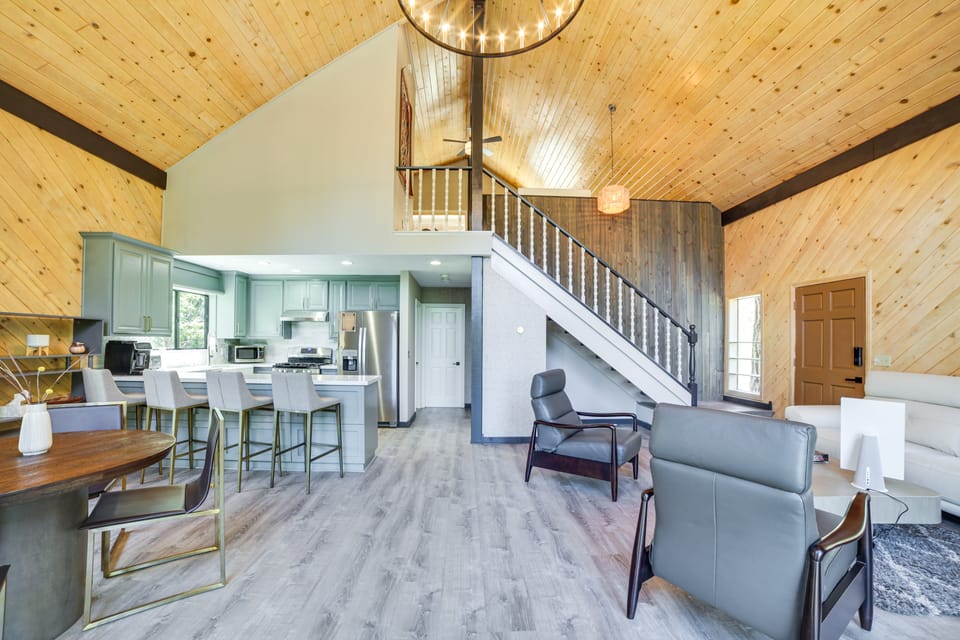 Pine Mountain Club Cabin w/ A/C & EV Charger House in Pine Mountain Club