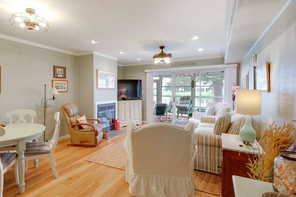2 Mi to Beach: Gem w/ Enclosed Patio in Selbyville Apartment in Sussex County
