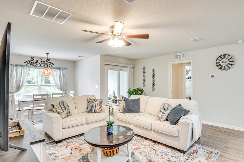 Palm Coast Duplex w/ Screened Patio, Near Beaches! Apartment in Palm Coast