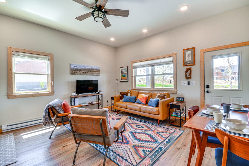 Clark Riverfront Retreat w/ Fire Pit & Views! Apartment in Wyoming