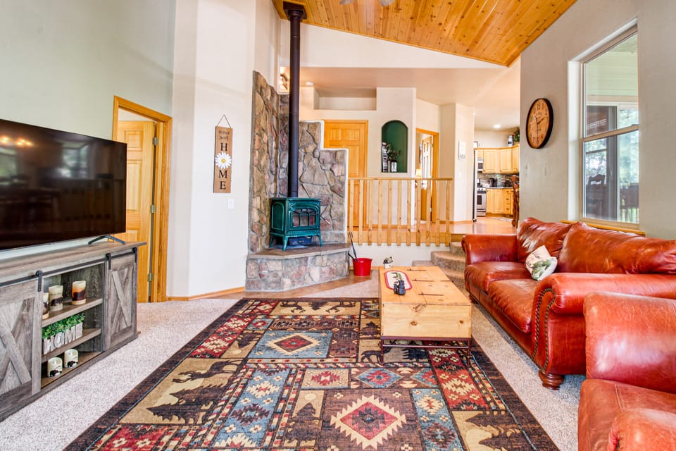 Sunrise Resort Day Trips! Family Cabin w/ Fire Pit House in Pinetop-Lakeside