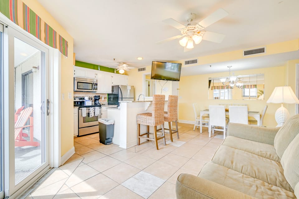 Oceanfront Myrtle Beach Resort Condo w/ Balcony! Apartment in South Carolina