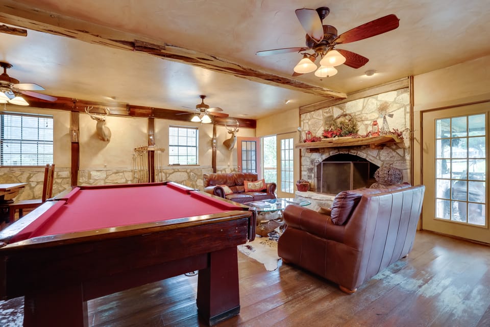 Rural Texas Villa w/ Hot Tub - Horses Welcome! Villa in Rio Grande