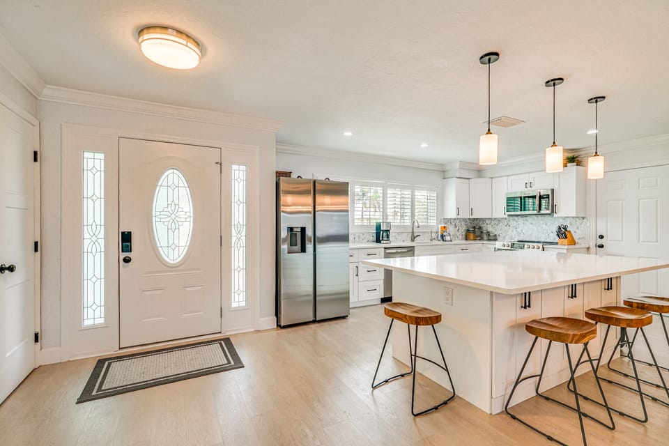 2 Mi to Beach: Canalfront Home in Cape Coral House in Cape Coral