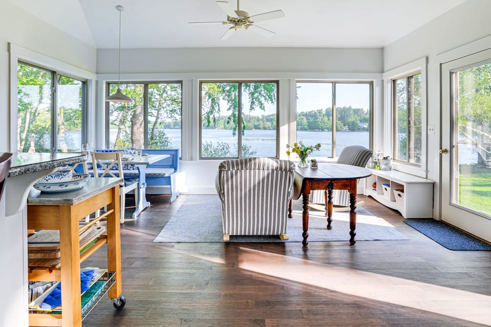 Waterfront Cottage in Summer Village w/ Grill Cottage in Westford