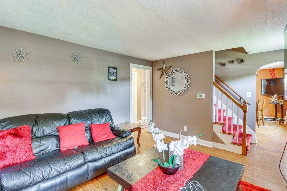 Bring Your Pet & Visit Springfield: Westfield Home House in Massachusetts