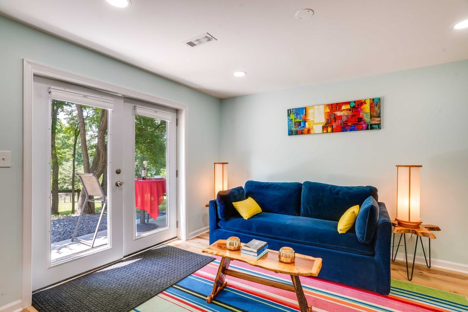 Front Royal Studio w/ Mtn Views & Brick Oven Apartment in Shenandoah Valley