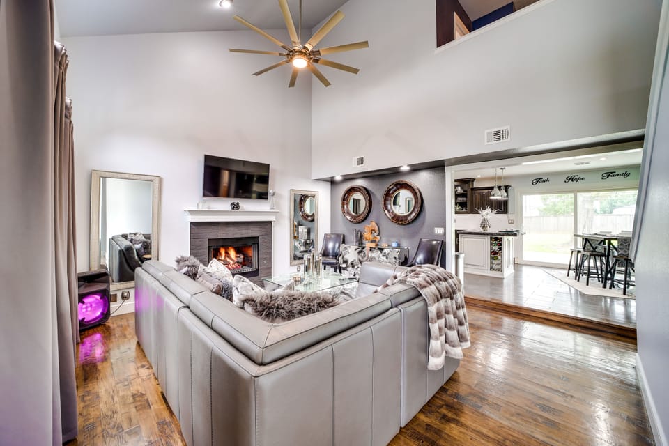 'Peace & Tranquility': Home 2 Mi to Dtwn Tulsa! House in Tulsa