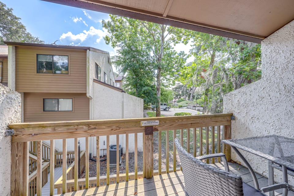 Amelia Island Condo w/ Pool Access: Walk to Beach! Apartment in Fernandina Beach