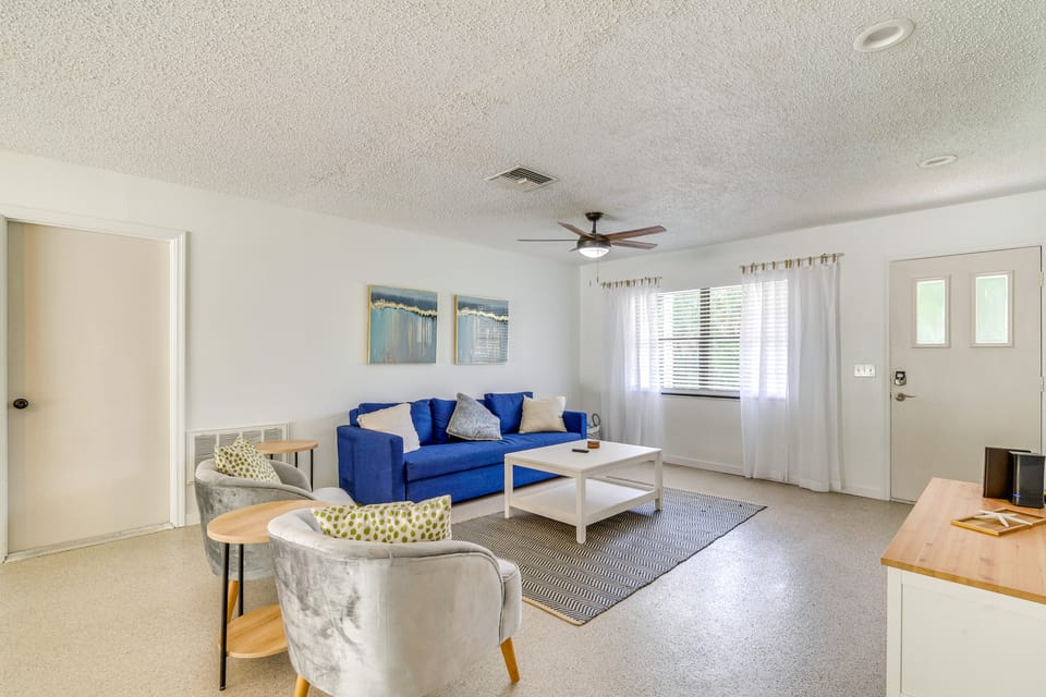 2 Mi to State Parks! Crystal River Home w/ Yard House in Crystal River