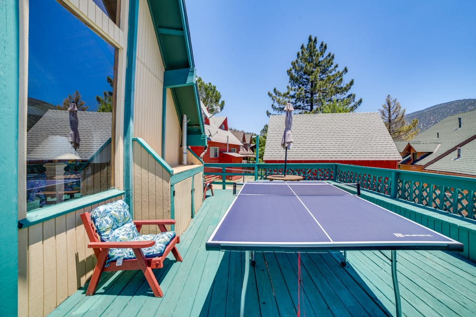 Frazier Park Cabin w/ Ping-Pong Table, Near Trails House in Southern California
