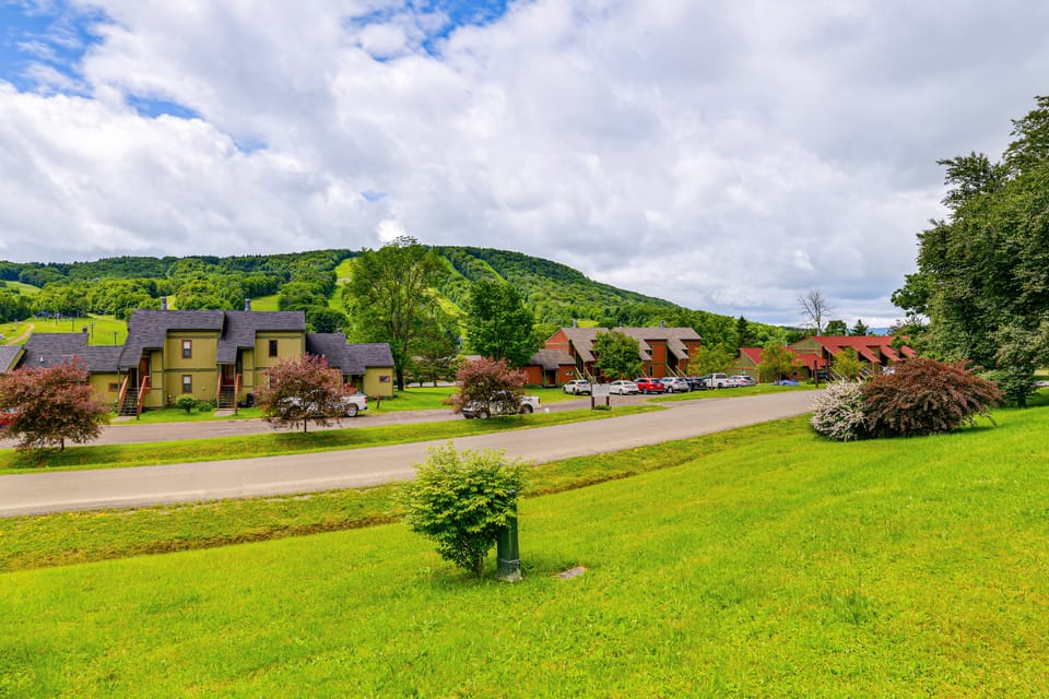 Cortland Townhome - Walk to Greek Peak Mtn Resort! Apartment in Pennsylvania