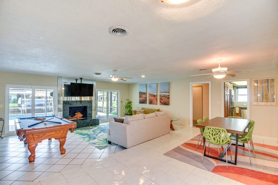 Sunny South Daytona Home w/ Pool & Grill! House in South Daytona