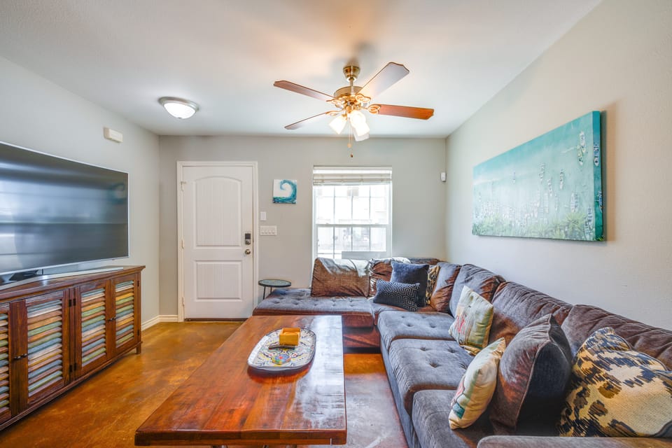 Steps to Beach & Pool Access: Port Aransas Condo Apartment in Port Aransas