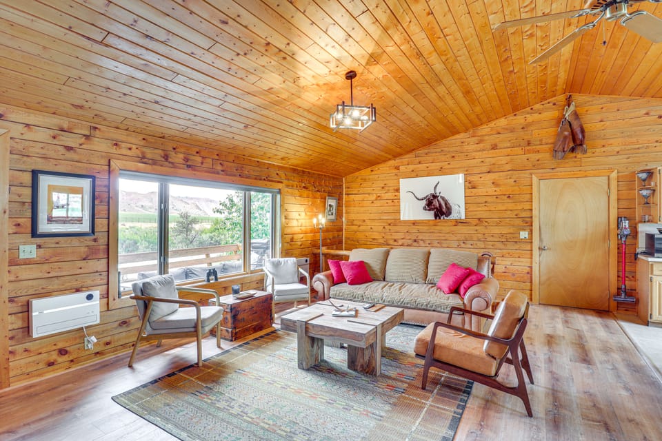 Dubois Riverfront Lodge w/ On-Site Fishing & Views House in Wyoming