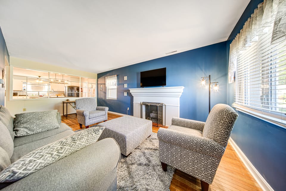 Lake Erie Escape: Family-Friendly Home w/ Patio House in Lake Erie