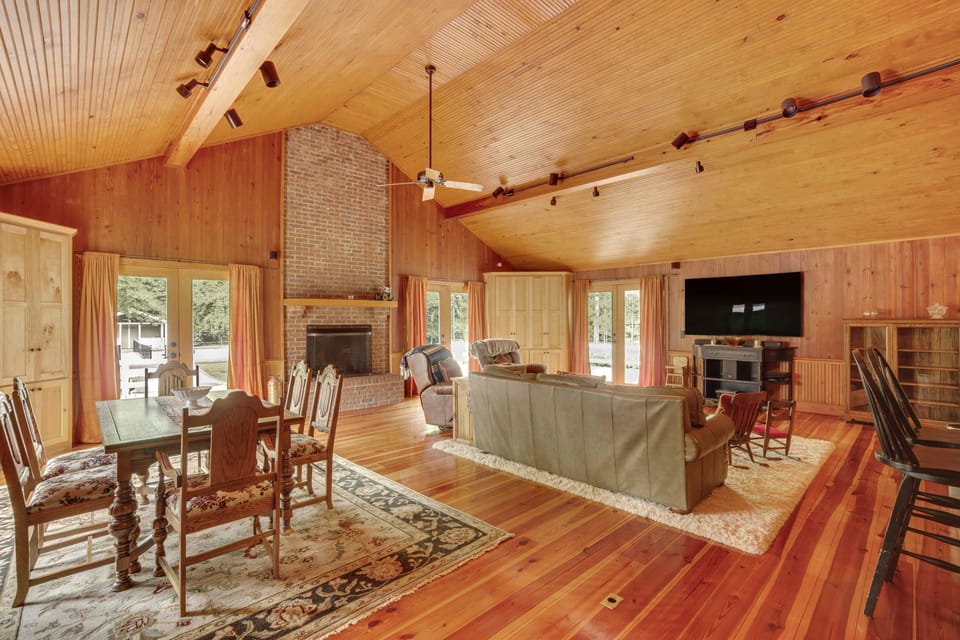Private Walterboro Estate w/ Deck + Fire Pit! House in South Carolina