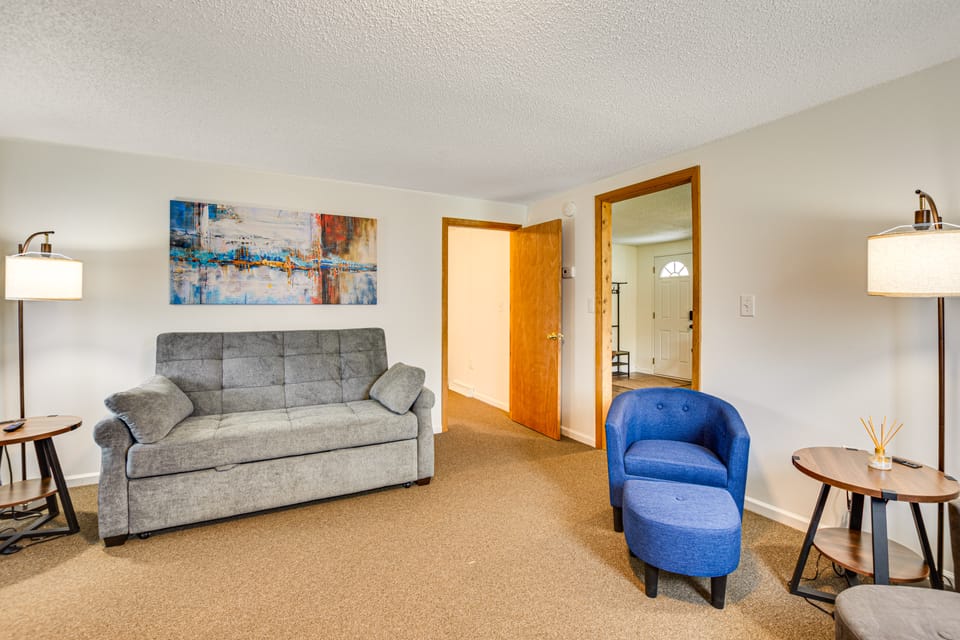 Shop, Explore & Relax! Apt 3 Mi to Dtwn Clearfield Apartment in Allegheny River