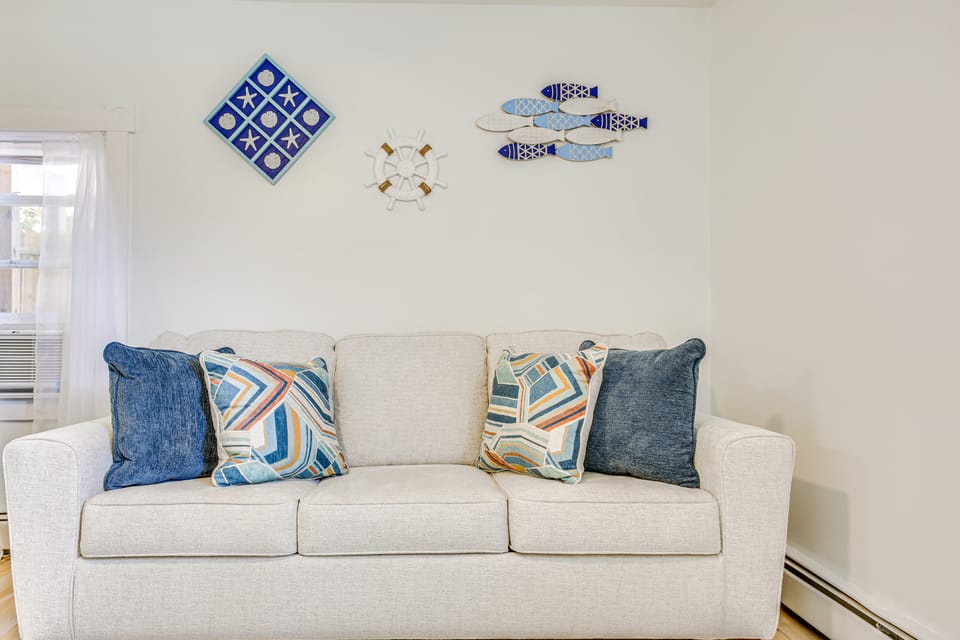 Walk to Beach: Somers Point Apartment! Apartment in Somers Point