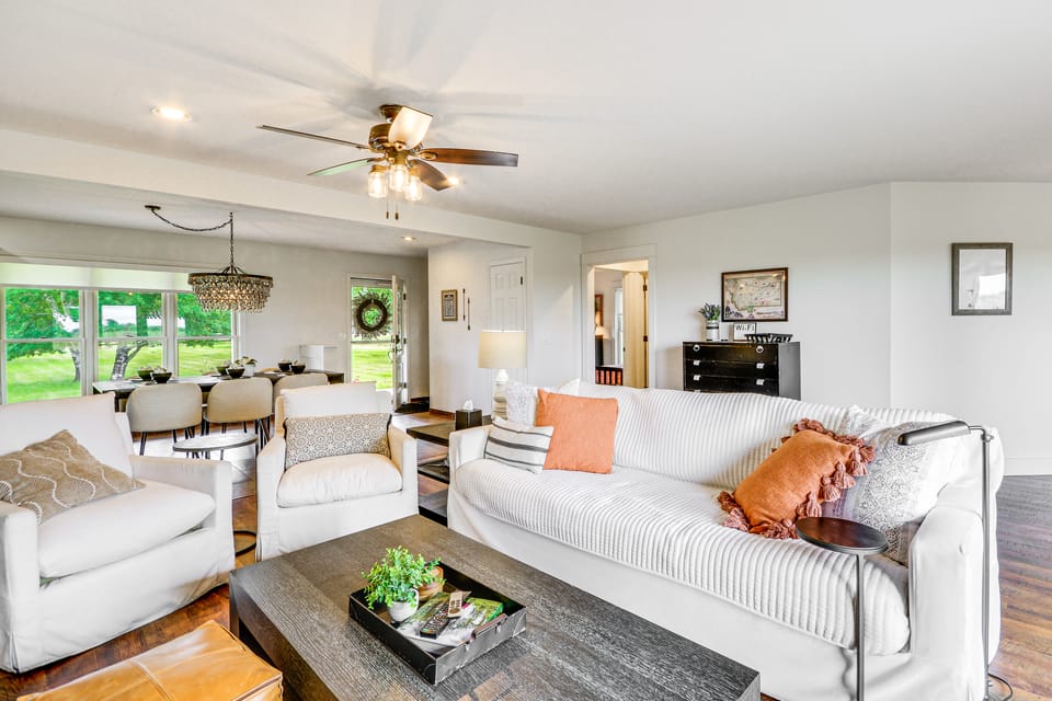 Lovely Roberts Home w/ Patio & Mountain Views! House in Montana