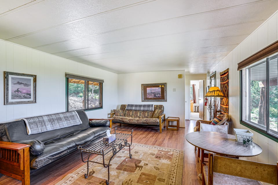 ‘Sunset Cabin’ near Moab w/ Stunning Views! House in Utah