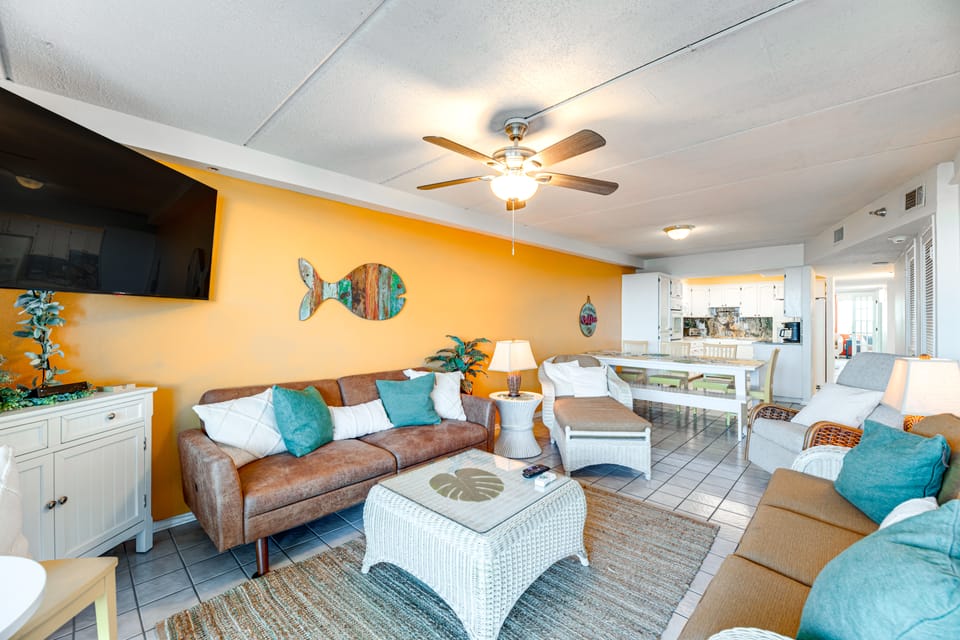 Beachfront Views: Breezy Port Aransas Condo! Apartment in Nueces County
