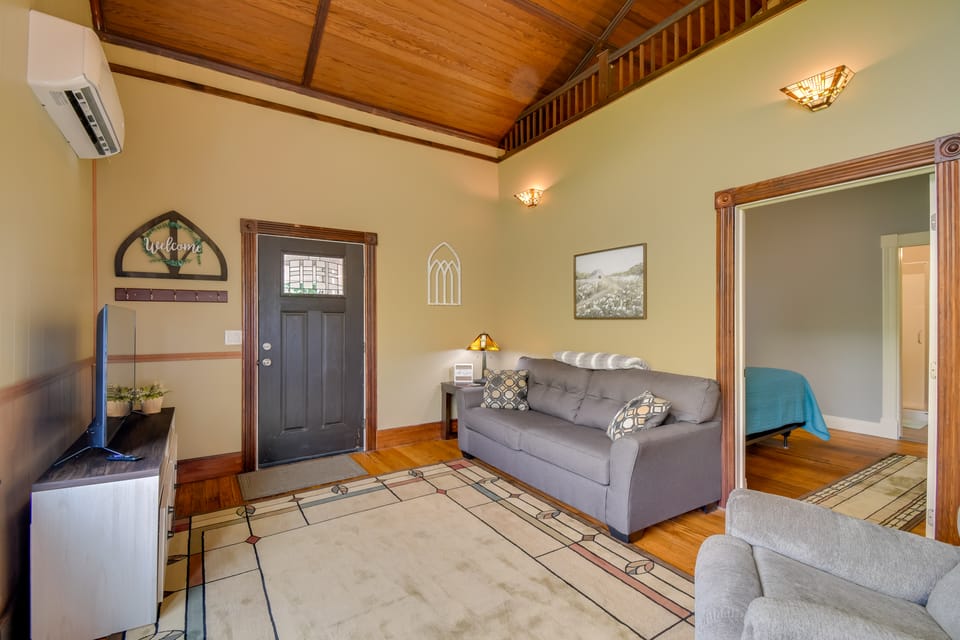 Restored Ovid Church Near Cayuga Lake Wine Trail Apartment in Finger Lakes