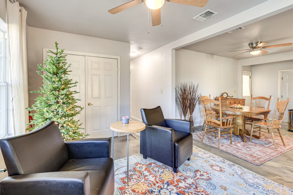 Family Home w/ Patio, 7 Mi to The Alamo! House in San Antonio