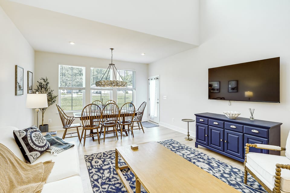 5 Mi to Bethany Beach: Retreat w/ Pool Access Apartment in Sussex County