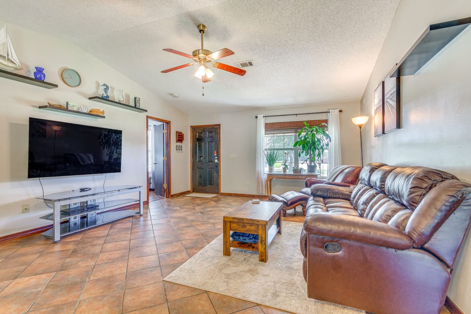 5 Mi to Navarre Beach: Home w/ Game Room & Yard House in Alabama