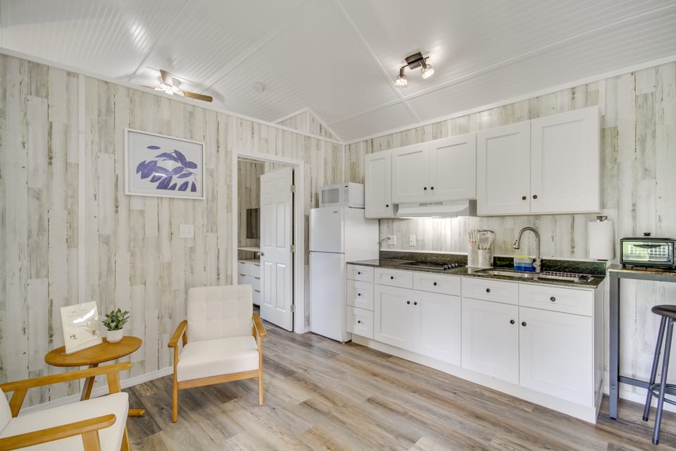 Cozy Picayune Tiny Home Rental ~ 4 Mi to Downtown! House in Mississippi