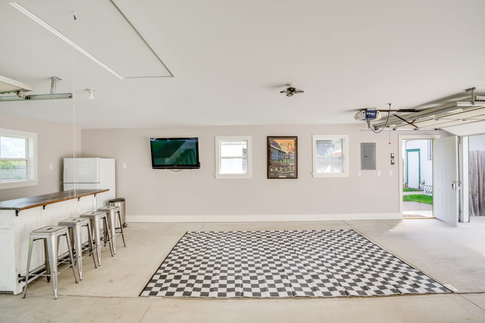 3 Mi to Road America: Spacious Elkhart Lake Home! House in Elkhart Lake