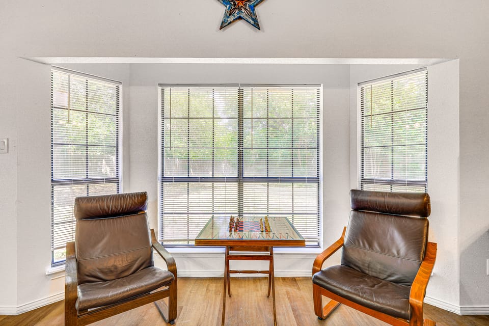 Spacious San Antonio Home: Google Fiber, Game Room House in San Antonio