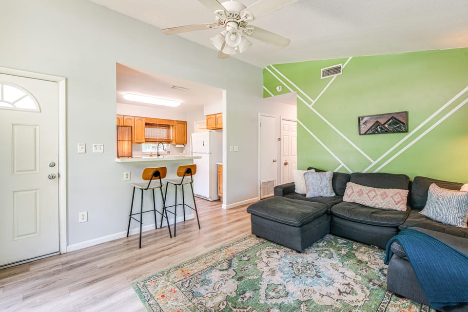 Mid-Century Gainesville Getaway: 3 Mi to UF Campus House in Gainesville