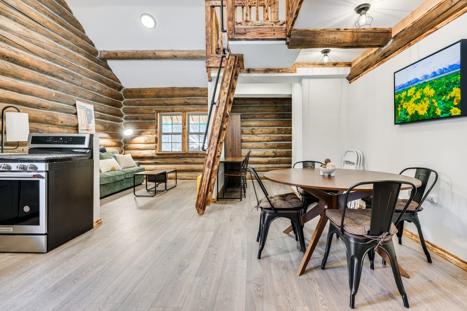 Cozy Melrose Cabin w/ Fire Pit: Walk to River! House in Divide