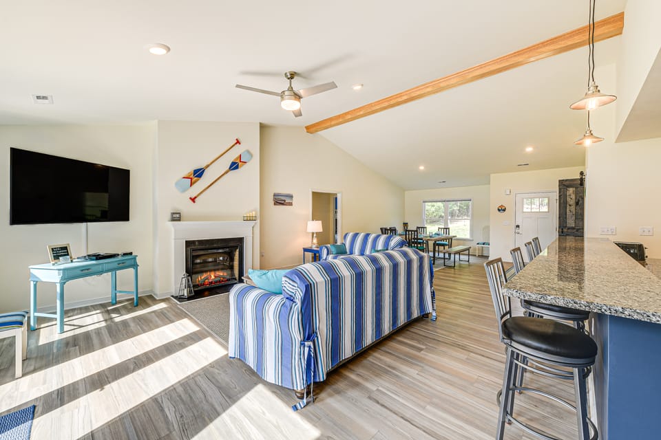 Waterfront Lake Anna Home: Summer Family Escape! House in Lake Anna