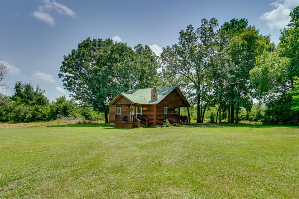 Scenic Oklahoma Studio Cabin on 80 Acres w/ Views! Apartment in Oklahoma