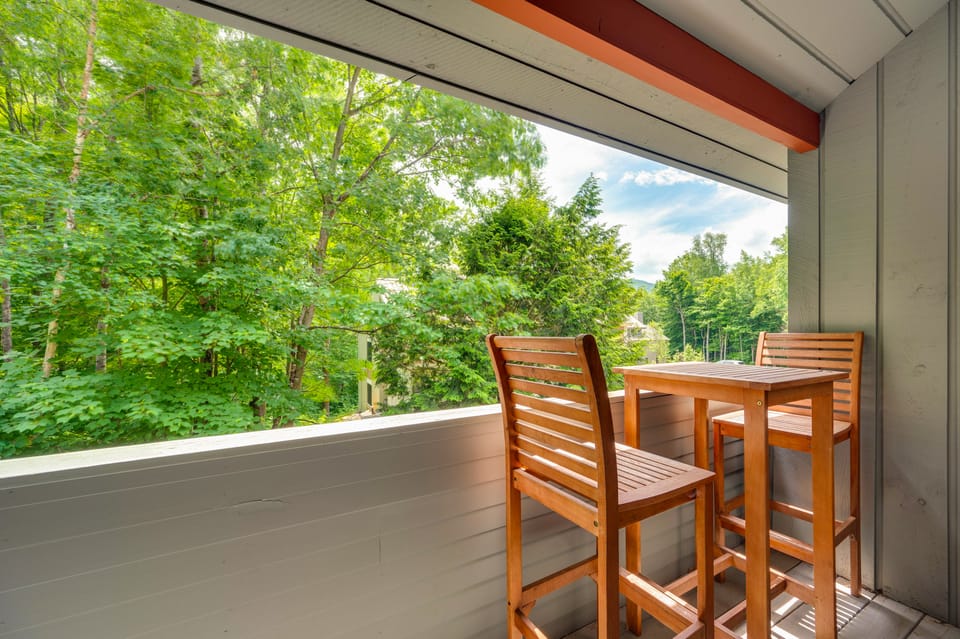 Lincoln Townhome w/ Community Pool & Club Access! Apartment in Lincoln