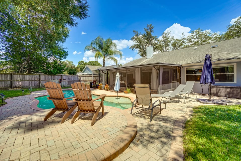 Screened Lanai + Fenced Yard: Luxe Orlando Home House in Orlando