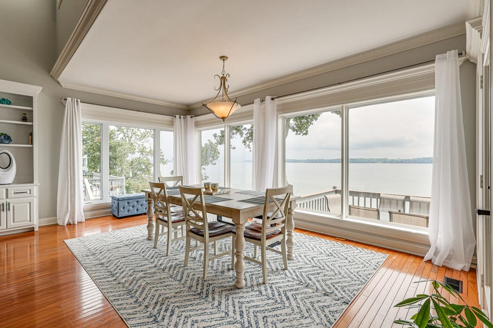 Waterfront Bliss: Wheeler Lake Retreat w/ Dock! House in Wheeler Lake