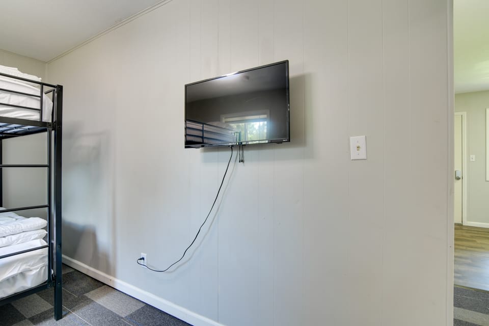 Table Rock Lake Condo: Boat, Fish, Swim! Apartment in Kimberling City