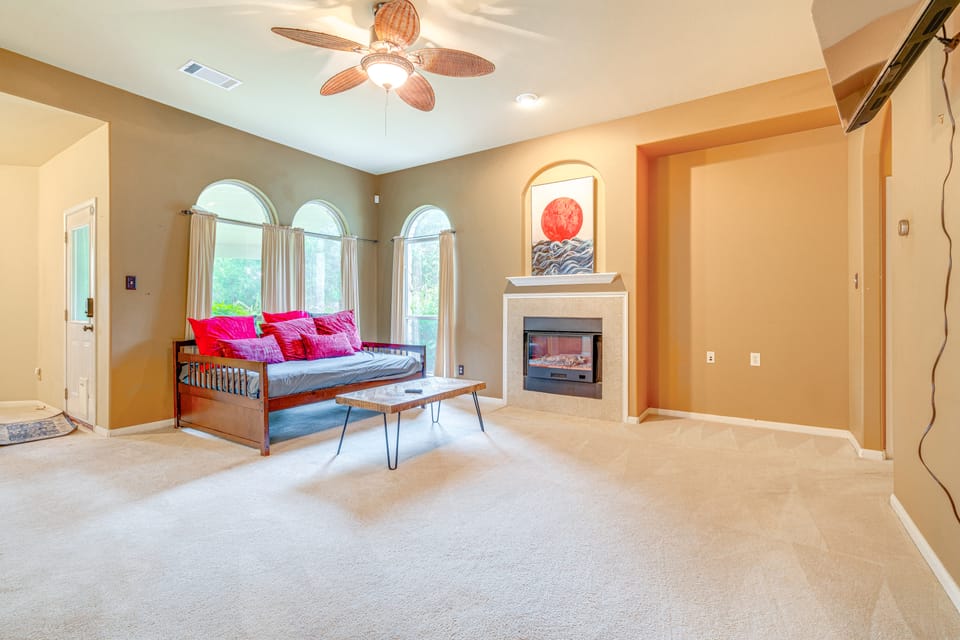 5 Mi to Lake: Cedar Park Home w/ Outdoor Oasis House in Leander