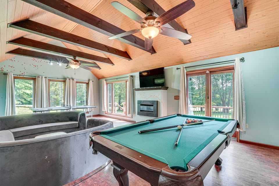 Game Room & Private Yard: Family Gem in Kunkletown House in Pocono Mountains
