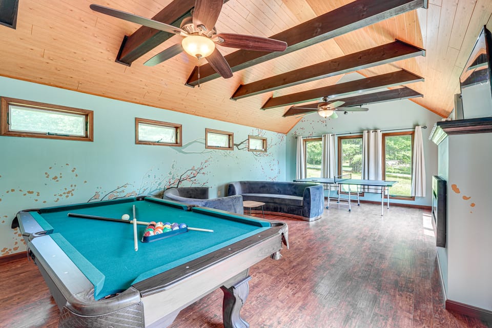 Game Room & Private Yard: Family Gem in Kunkletown House in Pocono Mountains